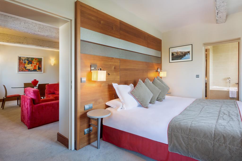 Abbaye Des Capucins Spa & Resort Montauban Oda fotoğraf